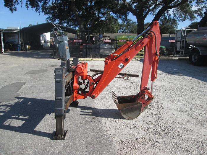 Used Kubota R520S Backhoe Attachment