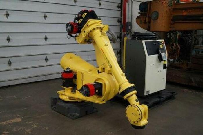 Used Fanuc R-2000iB/100P