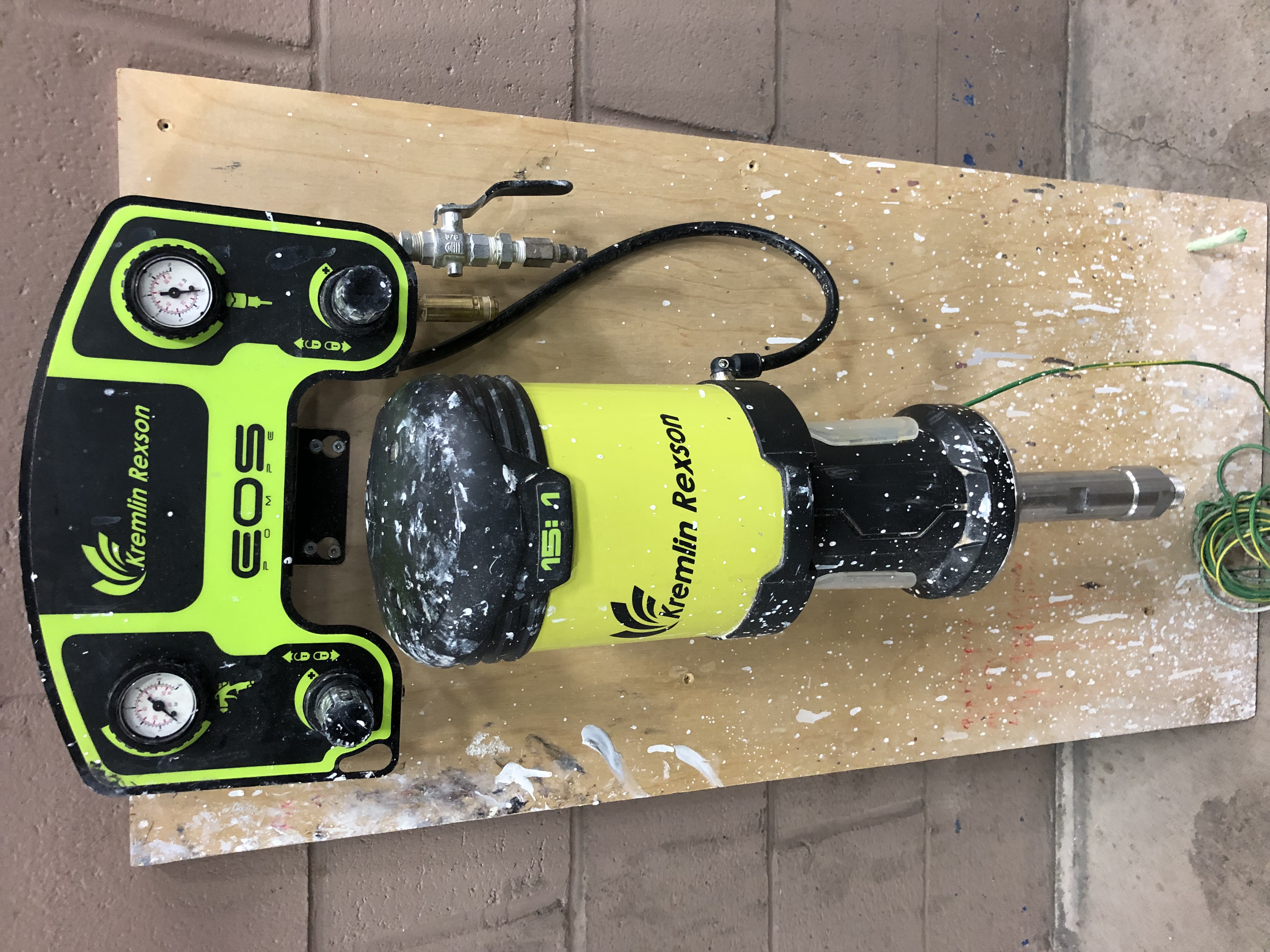 Used 2011 Kremlin Rexson EOS