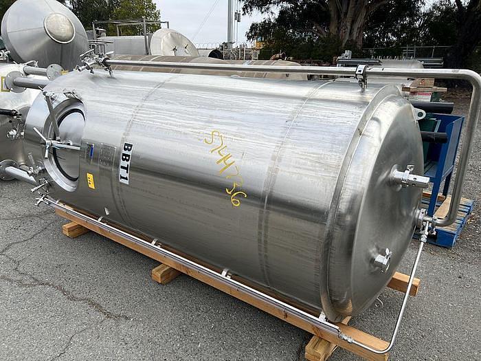 Used 775 GALLON JV NORTHWEST 25 BBL BRITE TANK - S/S - JACKETED - 30 PSI INTERNAL