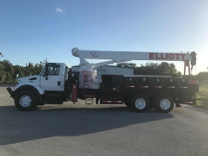 Used 2007 International 7500 Elliott 1860F 18 Ton Crane Truck - C04510