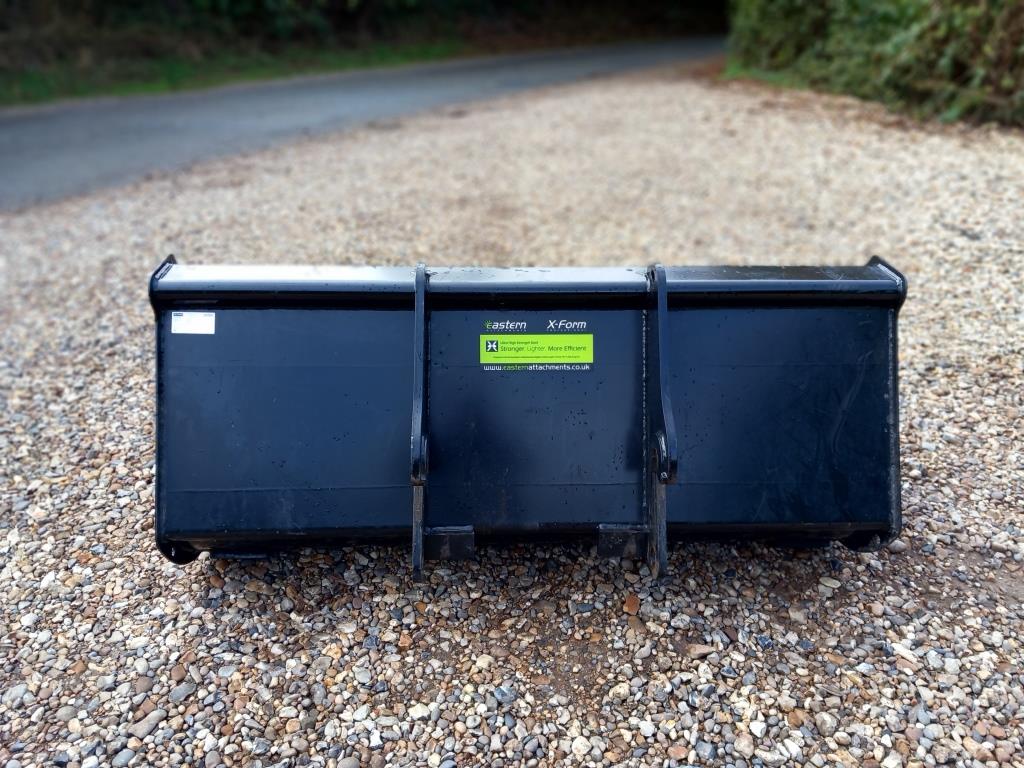 Used Eastern Attachments X-Form Bucket