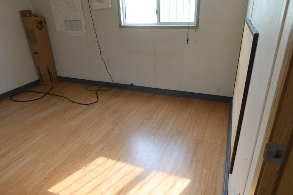 Used Office Building (62’L x 12’6”W x 11’H)