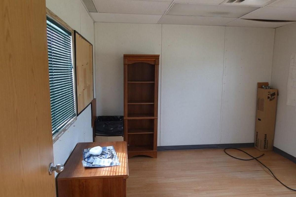 Used Office Building (62’L x 12’6”W x 11’H)