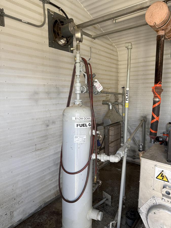 Used 20 KW Generator/MCC Building
