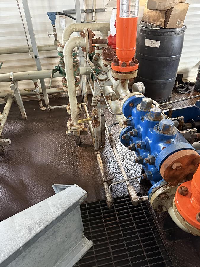 Used Dual T30-2L National Oilwell Triplex Pump Package