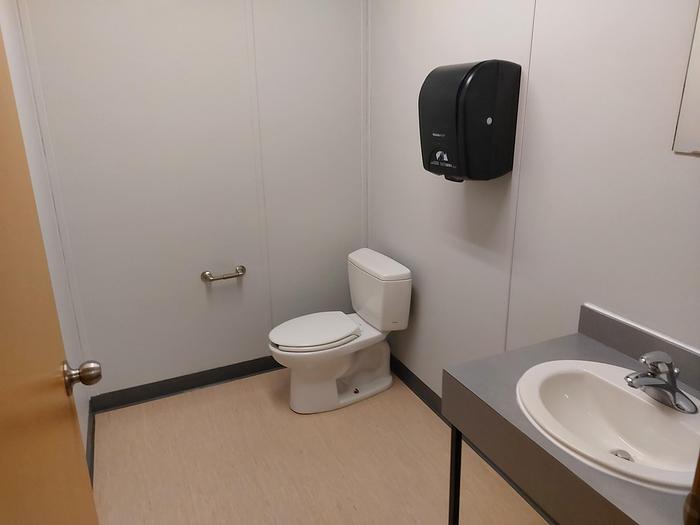 Used 12 unit Kitchen/Recreation/Dining/Office Complex