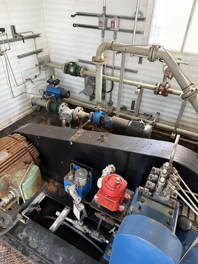 Used Dual T30-2L National Oilwell Triplex Pump Package