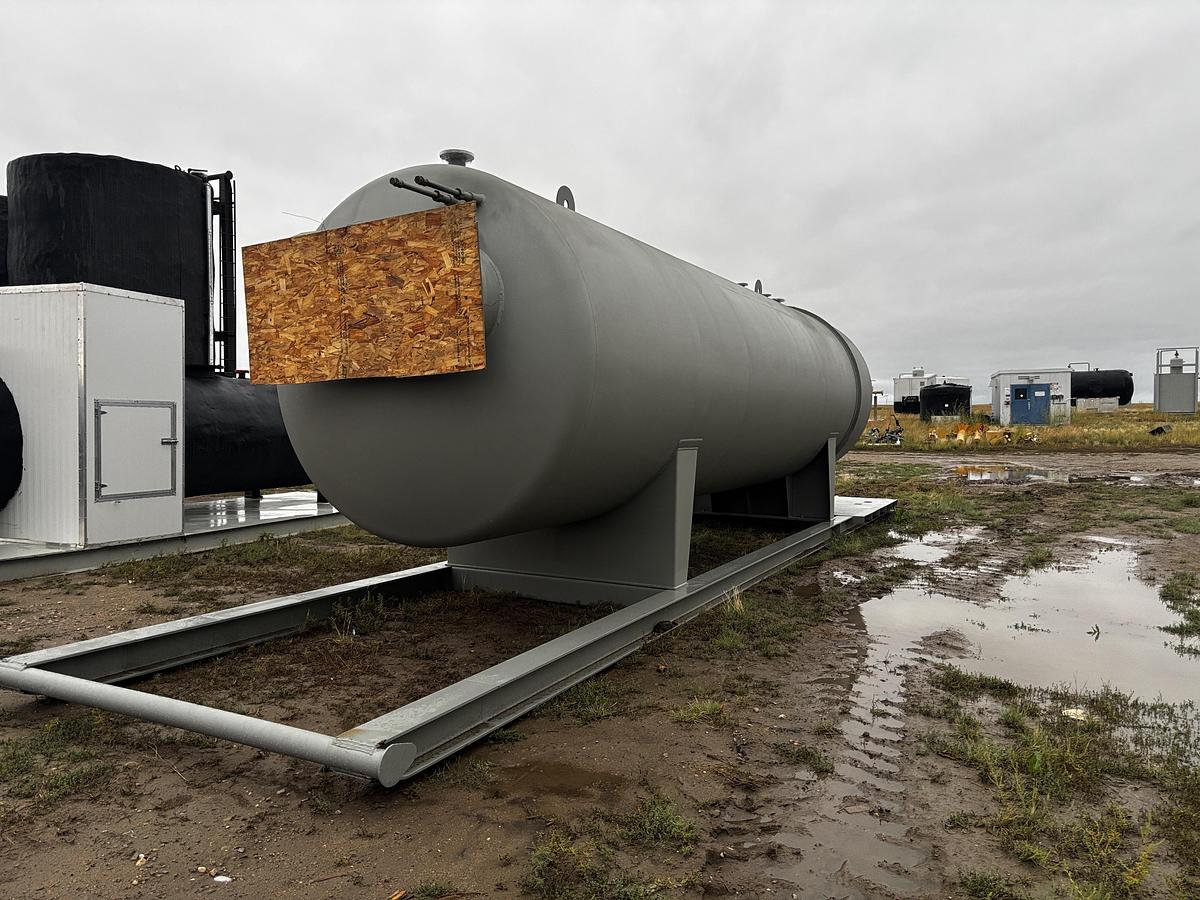 Used 8' x 30' Horizontal 75 PSI Heated Free Water Knock Out - 15710