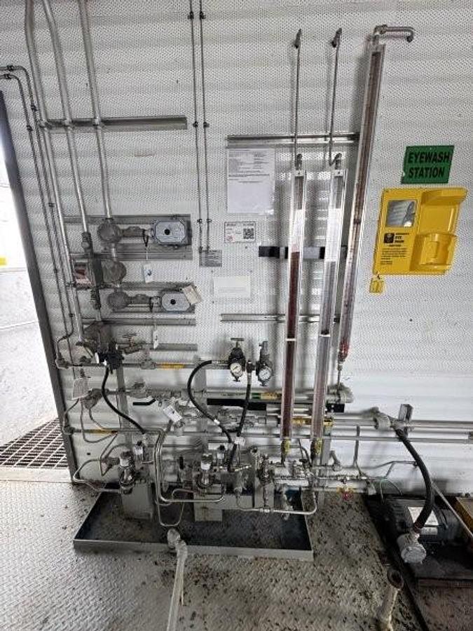 Used 24" 1415 PSI Sour 8 Tray Dehydrator