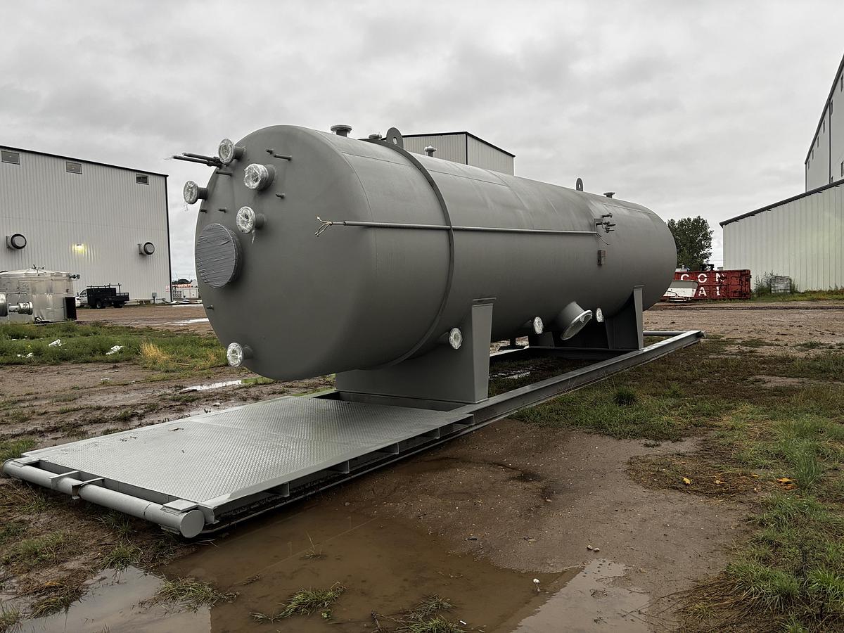 Used 8' x 30' Horizontal 75 PSI Heated Free Water Knock Out - 15710