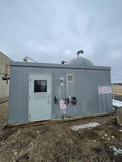 Used 16" 1440 PSI Vertical Separator Package w/Integral 100 Bbl Double Wall Fiberglass Tank