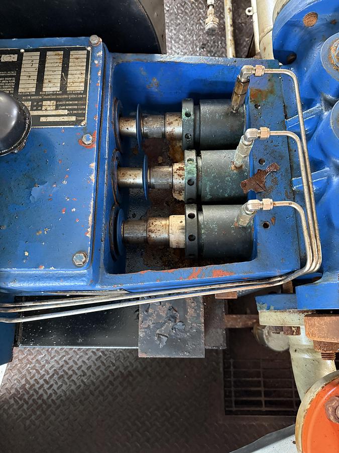 Used Dual T30-2L National Oilwell Triplex Pump Package