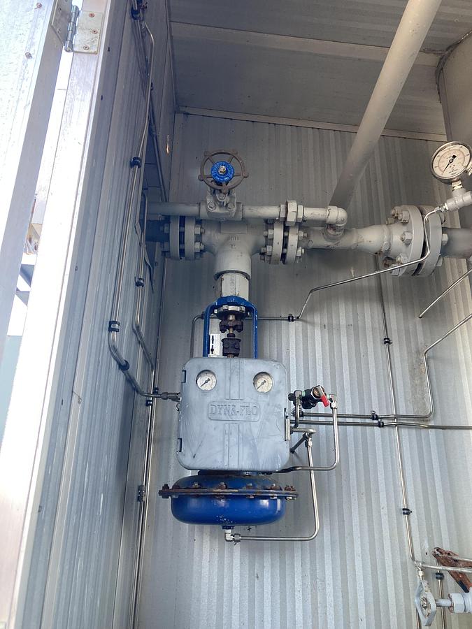 Used 16" 1440 PSI Vertical 3 Phase Separator with Integral 100 Barrel DW Tank