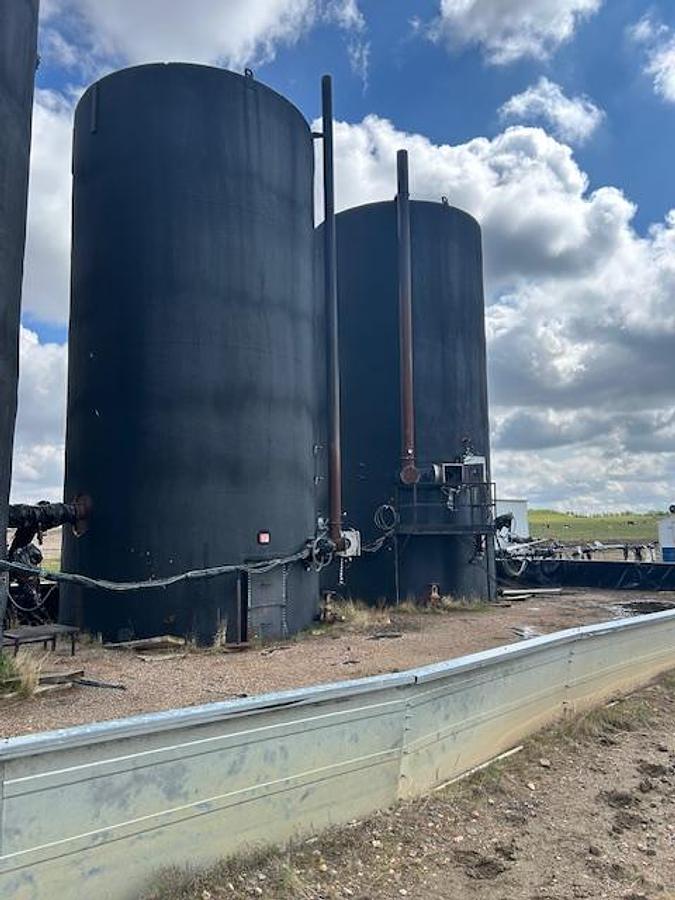 Used 2000 BBL Cone Bottom Tank