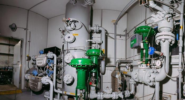 Refurbished 30" 1440 PSI Vertical Sour Separator Package w/Integral 400 BBL Tank