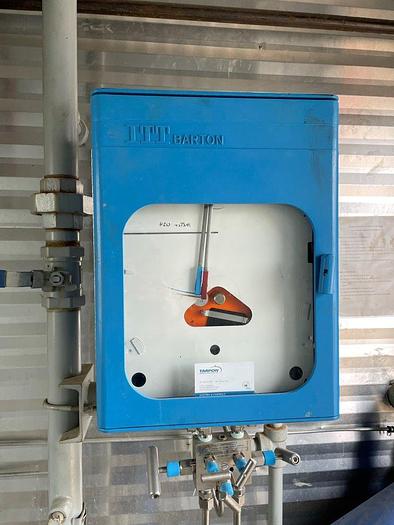 Used 16" 1440 PSI Vertical Separator Package w/Integral 100 Bbl Tank