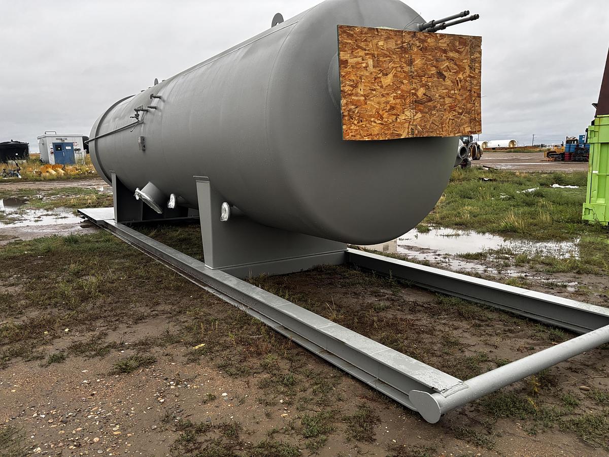 Used 8' x 30' Horizontal 75 PSI Heated Free Water Knock Out - 15710