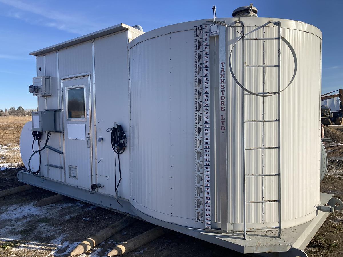 Used 16" 1440 PSI Vertical 3 Phase Separator with Integral 100 Barrel DW Tank