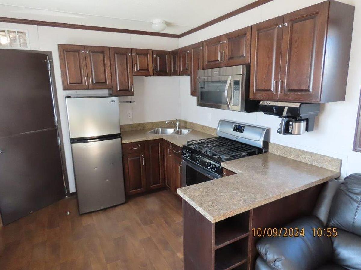 Used Office Trailer 12' x 60' Double Ender Floor Plan