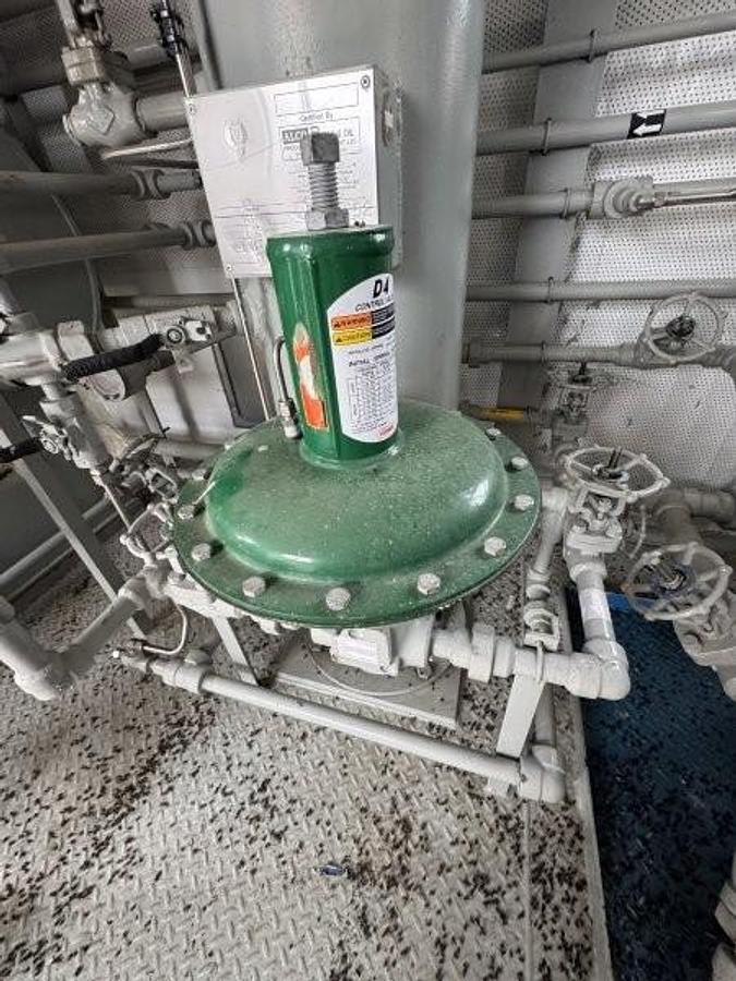 Used 24" 1415 PSI Sour 8 Tray Dehydrator