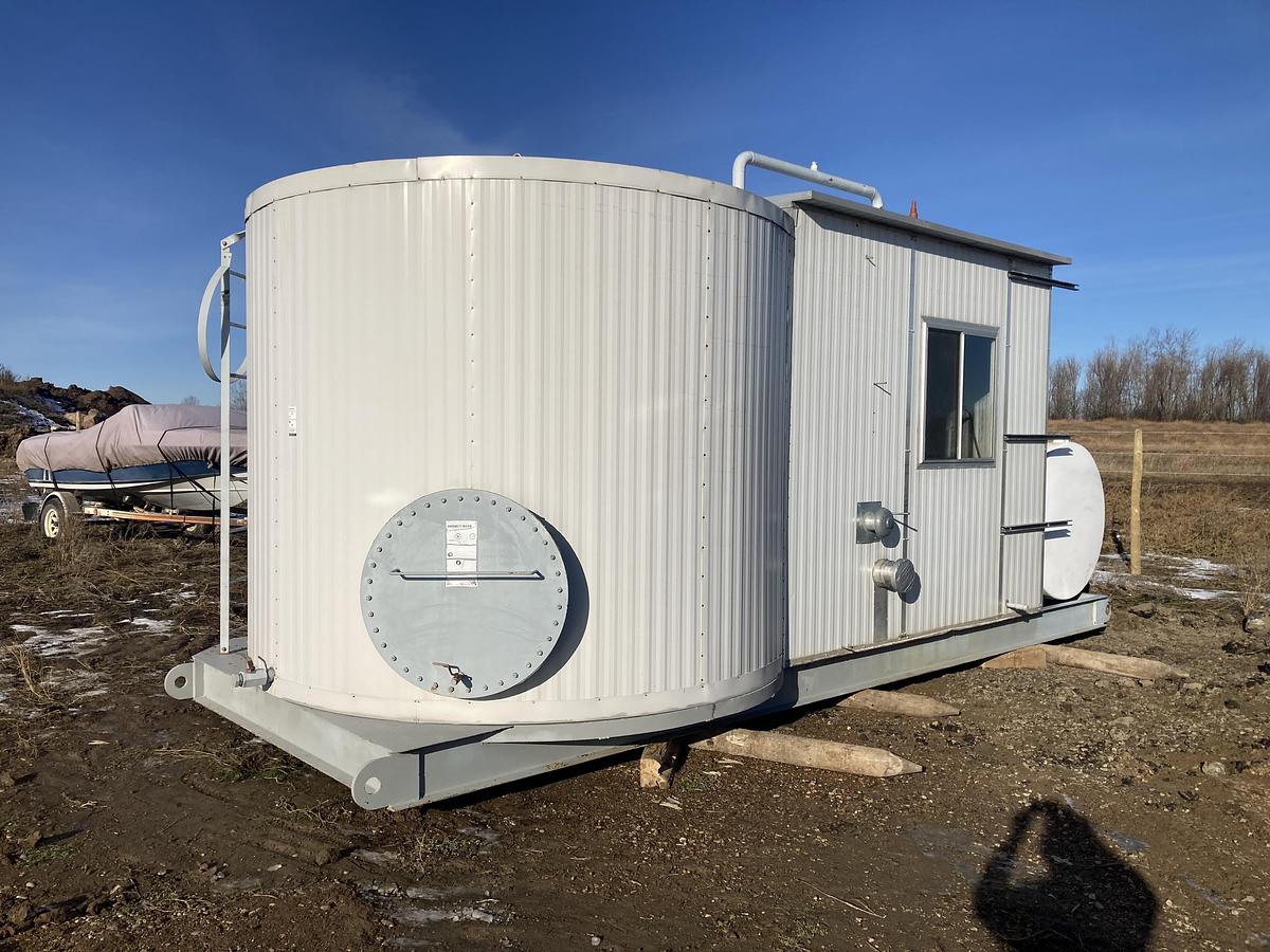 Used 16" 1440 PSI Vertical 3 Phase Separator with Integral 100 Barrel DW Tank