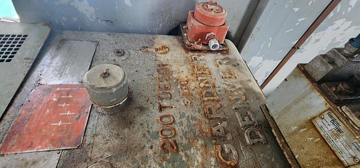 Used Water Injection Building c/w (2) Garner Denver 200 TDE 001 Triplex pumps