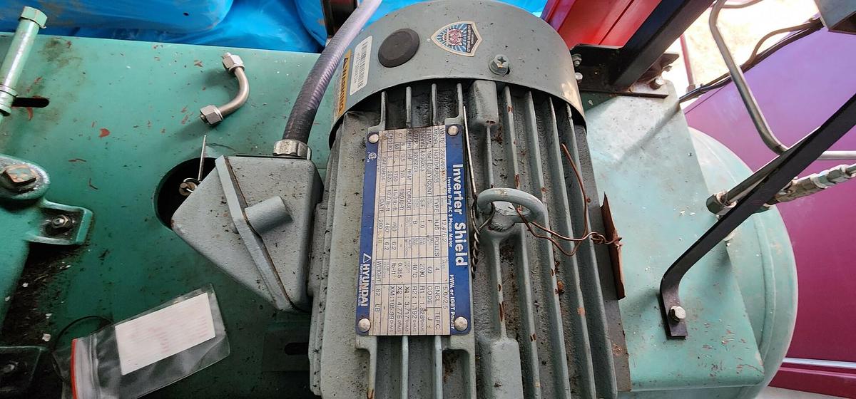 Used Dual Air/Instrument Air Compressor - 16013