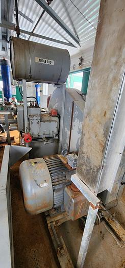 Used Water Injection Building c/w (2) Garner Denver 200 TDE 001 Triplex pumps
