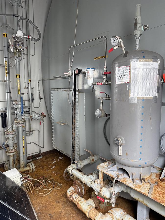 Used 30" 1440 PSI Vertical Sour Separator Package w/Integral 400 BBL Tank