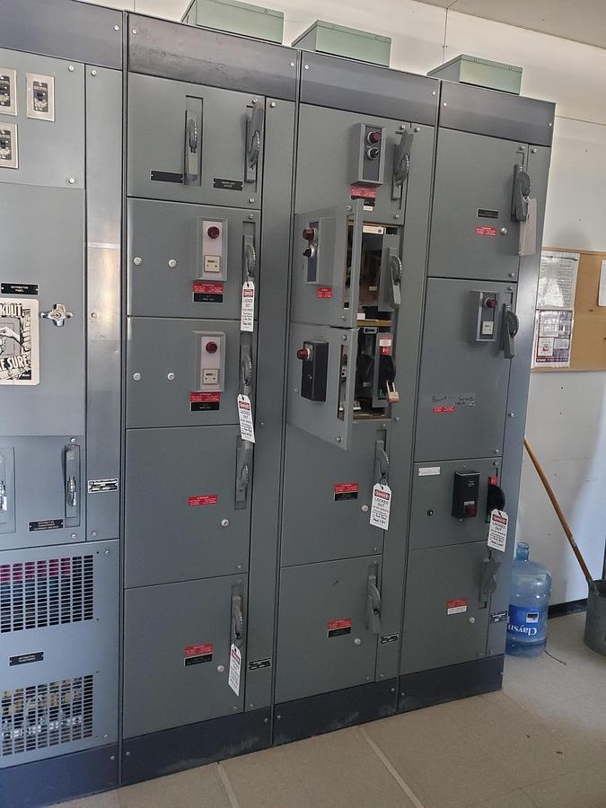 Used MCC Building approximately 12' x 24'