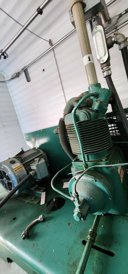 Used Dual Air/Instrument Air Compressor - 16013