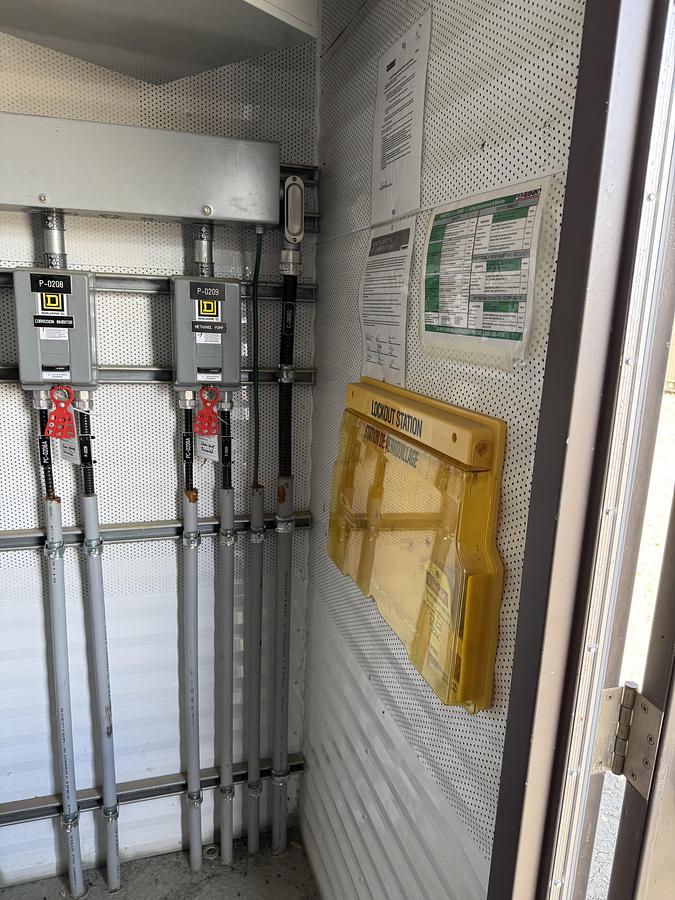 Used 20 KW Generator/MCC Building