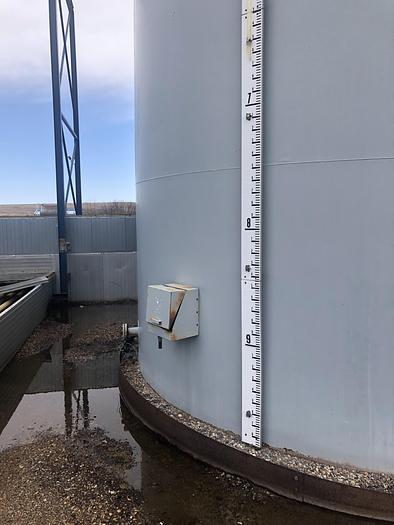 Used 2000 BBL Internally Coated Tanks