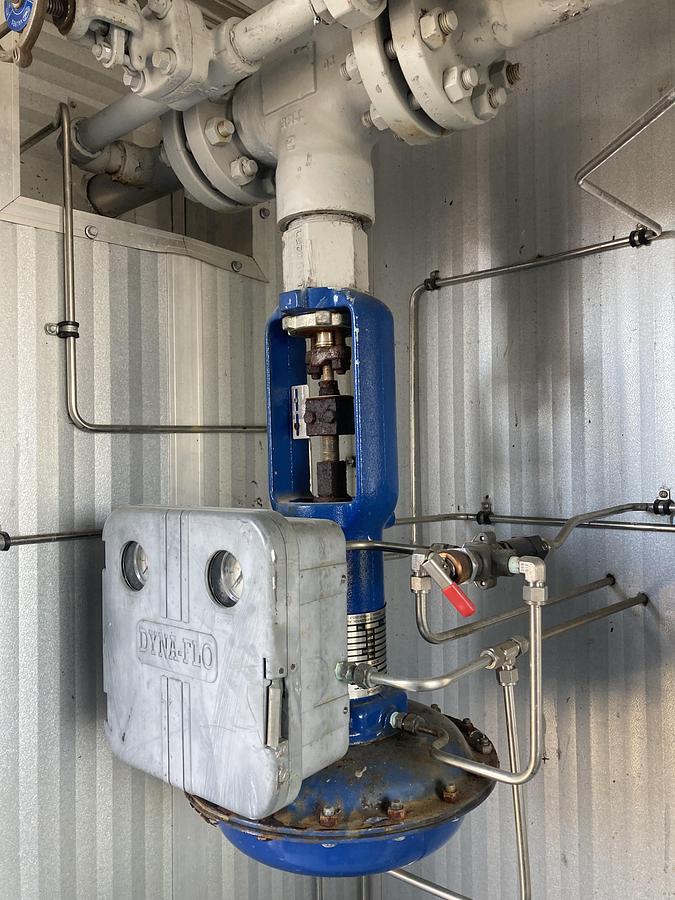 Used 16" 1440 PSI Vertical 3 Phase Separator with Integral 100 Barrel DW Tank