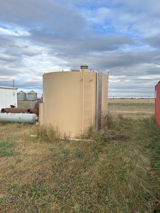 100 BBL Double Wall Tank