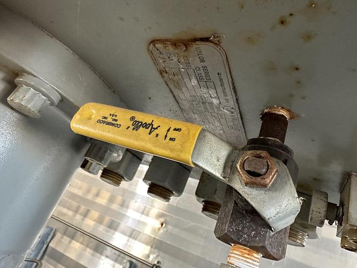 Used 36" 720 PSI Vertical Sweet Separator Package