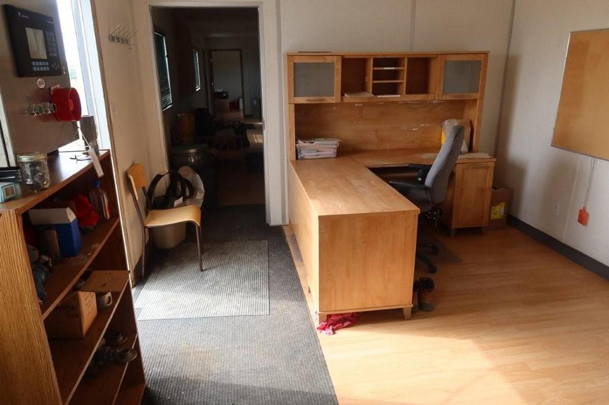 Used Office Building (62’L x 12’6”W x 11’H)