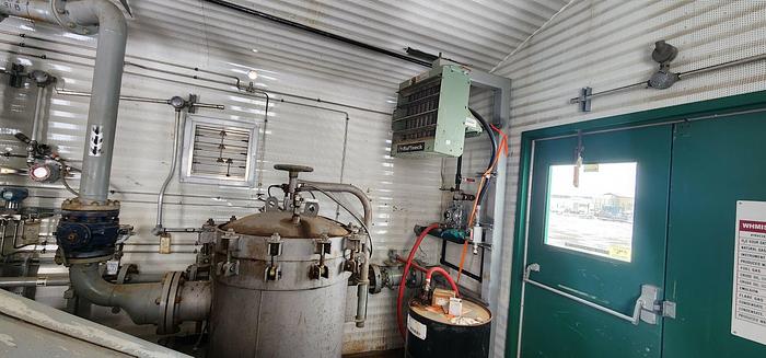 Used Water Injection Building c/w (2) Garner Denver 200 TDE 001 Triplex pumps