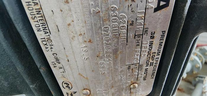 Used Water Injection Building c/w (2) Garner Denver 200 TDE 001 Triplex pumps