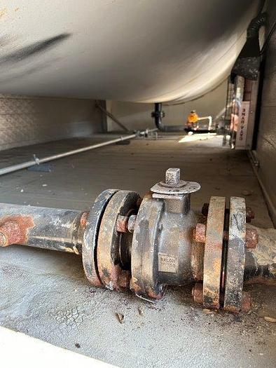 Used 96" 100 PSI Sour Slug Catcher