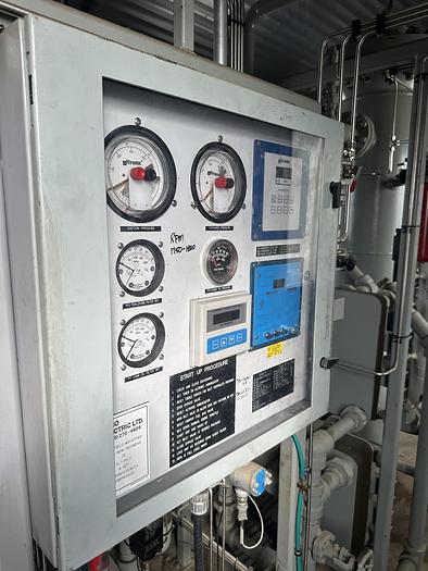 Used 90HP Gardner Denver/Cat 3304 Screw Compressor