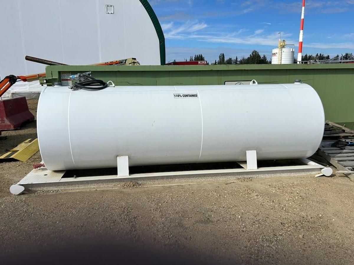 Used 1000 Gallon Double Wall Methanol Tank