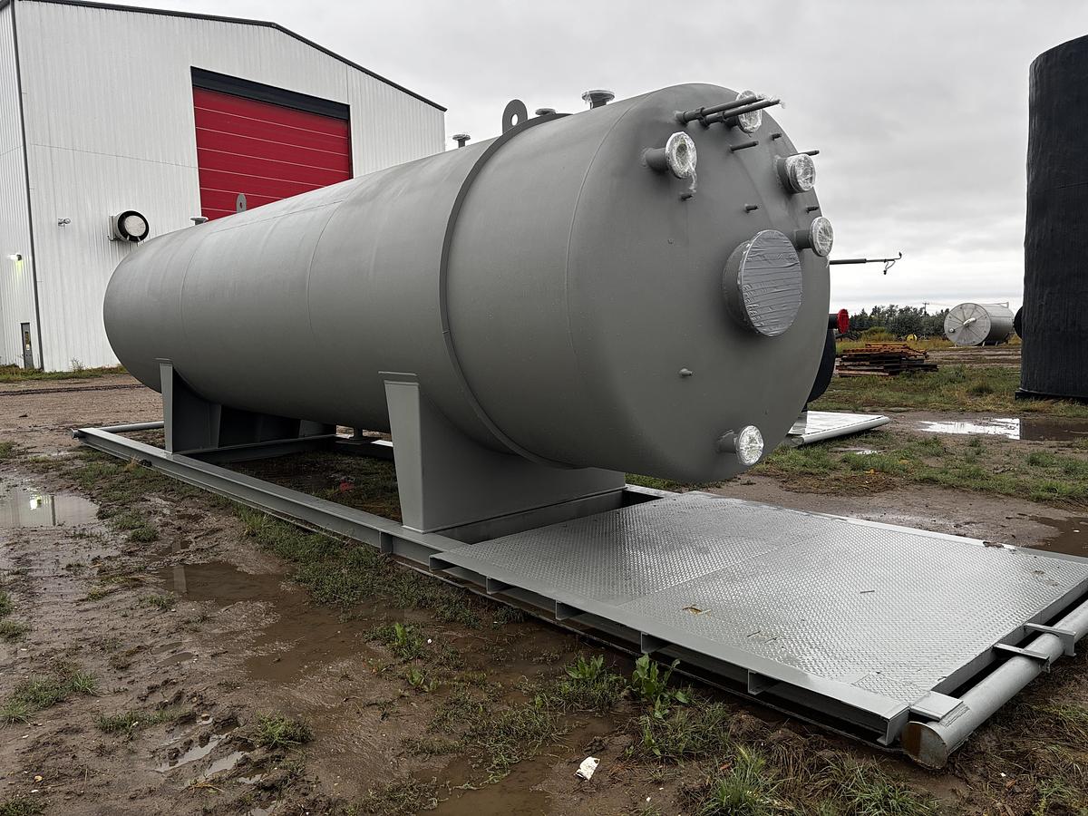 Used 8' x 30' Horizontal 75 PSI Heated Free Water Knock Out - 15710