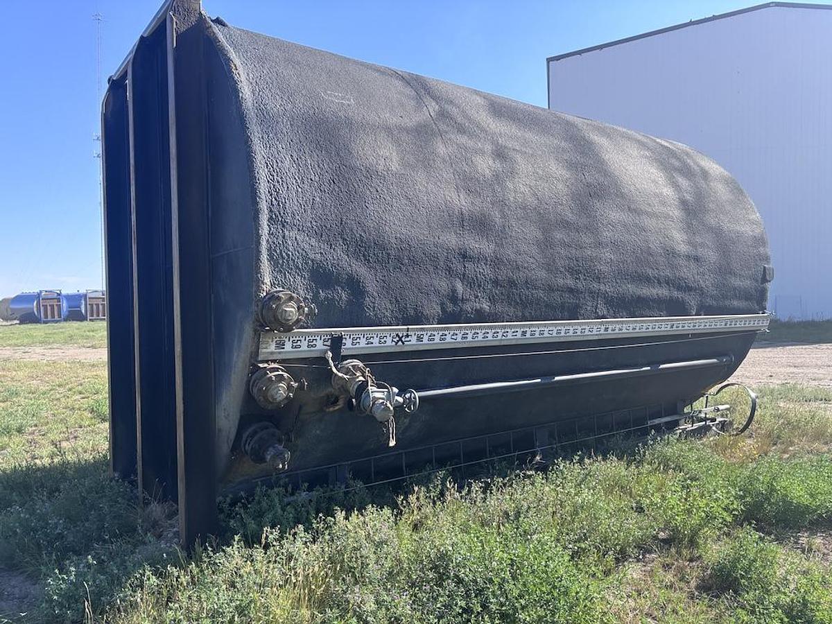 Used 400 BBL Single Wall Heated and Insulated Tank