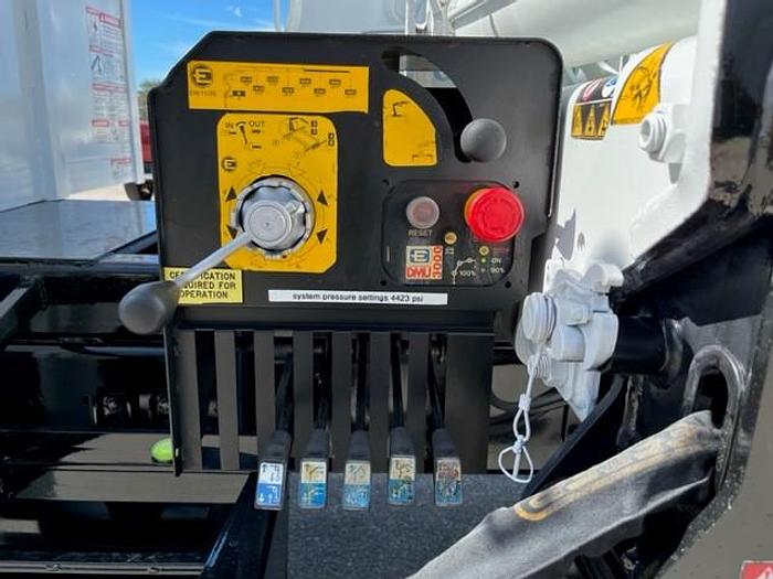 Used Effer 310.11 3s 25130 lb Knuckle Boom on 2009 Freightliner M2 106 Flatbed Truck - CE5787