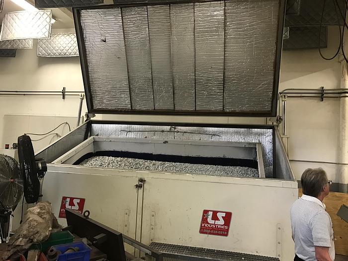 Used 2005 LS Industries Vibratory Tumbler Finisher 160s Deburr Machine 145 cu. ft.