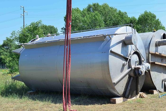 Used 40.700 lt stainless steel vertical mixing tank