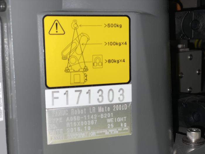 Used 2015 FANUC LRMATE 200ID ROBOTIC LABELING CELL