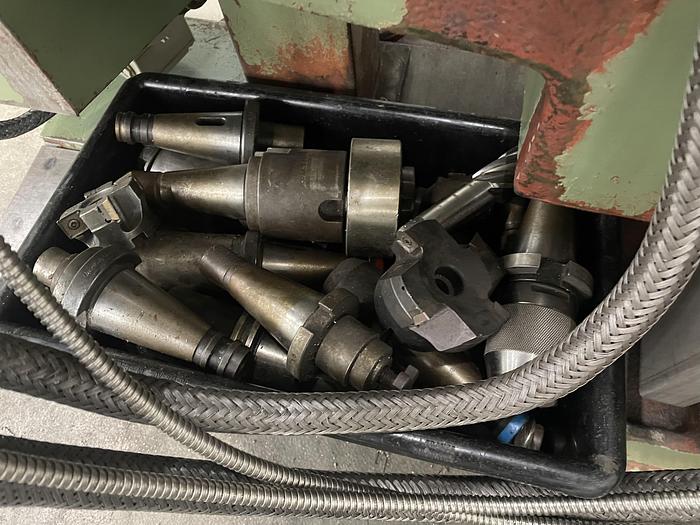 Gebruikt Tos FNK-25A